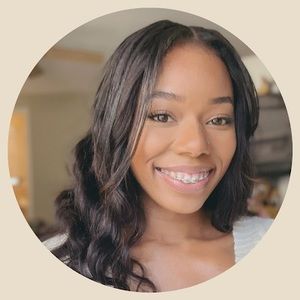 Meet your Posher, Jasmine